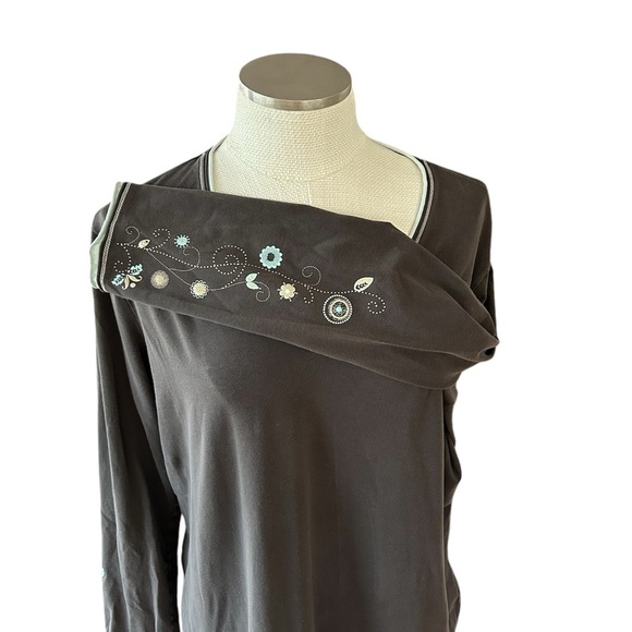 Multicolored V-Neck Long Sleeve Blouse - Picture 5 of 6